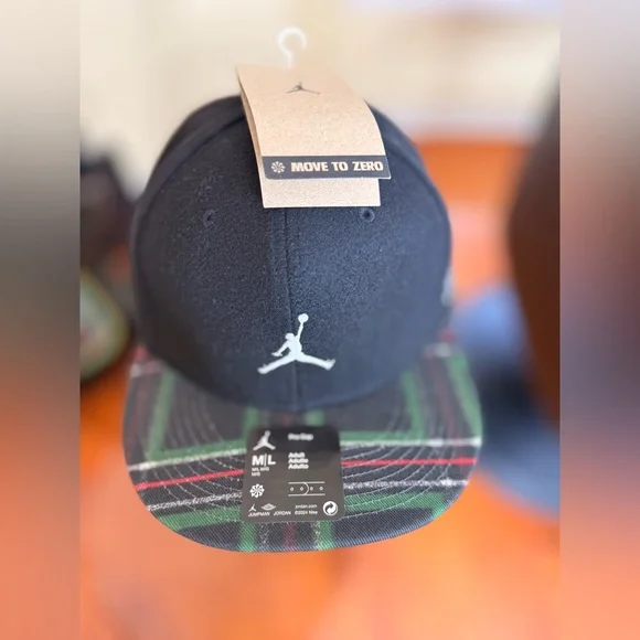 Gorgeous Pro Jordan SnapBack!!! - Picture 7 of 9